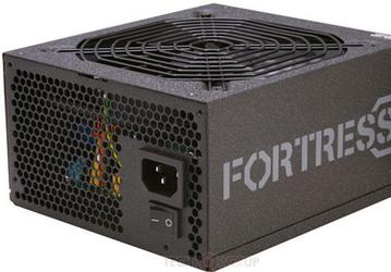В серию блоков питания Rosewill Fortress вошли четыре модели с сертификатом 80 Plus Platinum
