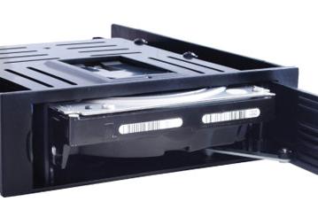 Scythe Easy Mobile Rack превращает отсек для оптического привода в отсек для накопителя типоразмера 3,5 дюйма с поддержкой горячей замены