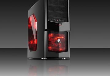 Недорогой корпус SAMA Nighthawk 2 вмещает платы типоразмера ATX, карты расширения длиной до 300 мм и пять вентиляторов