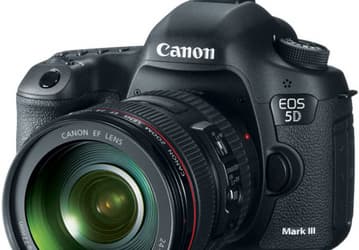 Canon улучшает автофокус камеры 5D Mark III и наделяет ее возможностью вывода несжатого видеопотока