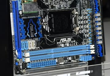Системная плата ASUS P8Z77-I DELUXE типоразмера Mini-ITX получила 10-фазную подсистему питания