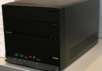 В основе barebone-комплекта Shuttle XPC SZ77R5 лежит системная плата на чипсете Intel Z77