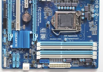 GIGABYTE показала на CeBIT 2012 системную плату GA-H77M-D3H типоразмера Micro ATX