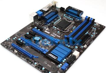 Материнская плата MSI Z77A-GD45 запечатлена на фото