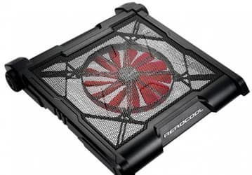 В охлаждающей подставке для ноутбуков Aerocool Strike-X X1 используется 200-миллиметровый вентилятор