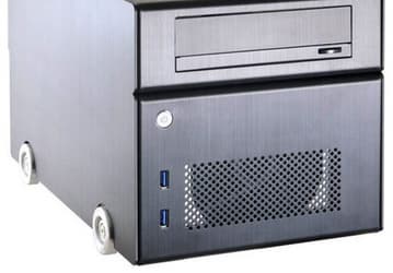 Корпус Lian Li PC-Q15 на колесном ходу рассчитан на платы типоразмера Mini-ITX