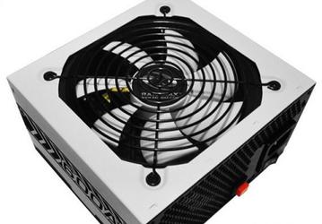 Блок питания Raidmax RX-600AF имеет КПД не ниже 85%