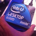 Мини-компьютер Intel NUC на плате размерами 10х10 см оснащен интерфейсами Thunderbolt и USB 3.0