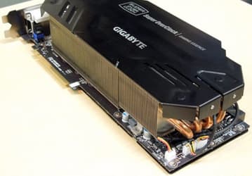 Появились новые подробности о 3D-карте Gigabyte GTX 680 SOC с пятью вентиляторами, включая тактовые частоты и цену