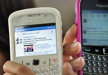 Facebook планирует выпуск собственного смартфона