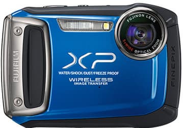 Камера Fujifilm FinePix XP170 выдерживает погружения на глубину 10 м и поддерживает беспроводную связь