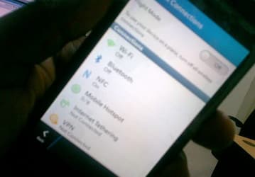Фото дня: смартфон RIM серии L на платформе Blackberry 10