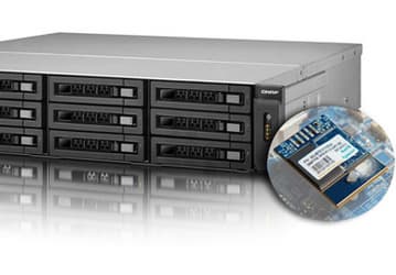В облачных хранилищах QNAP TS-x79 роль системного диска выполняет SSD производства Apacer с интерфейсом USB