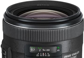 EF 35mm f/2 IS USM — первый объектив Canon с фокусным расстоянием 35 мм, оснащенный стабилизатором 