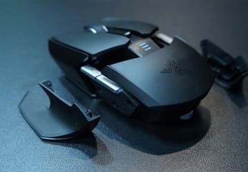 Razer начинает продажи игровых мышей Ouroboros