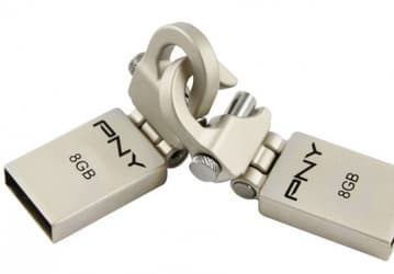 «Флэшки» PNY Mini Hook Attaché стали меньше и легче своих предшественниц