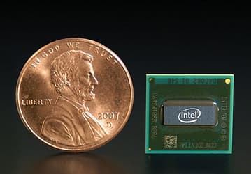 Поставки процессоров Intel Atom D2550 и D2500 будут продолжаться еще не меньше года