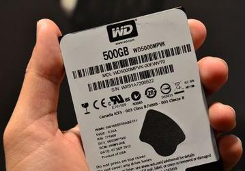 Появились фотографии и некоторые подробности о 5-миллиметровых HDD