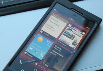 RIM рассказала о платформе BlackBerry 10 и представила тестовое устройство Dev Alpha B