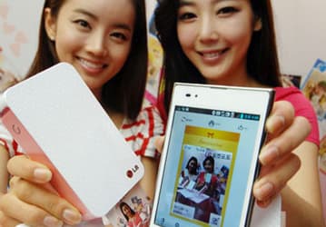 LG Pocket Photo — карманный принтер размерами 7,2 х 12,1 х 2,4 см