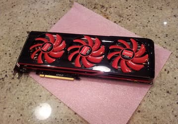 Ускоритель AMD Radeon HD 7990 выставлен на аукционе eBay за неделю до официального анонса