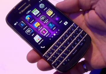 Китайское правительство хочет купить 2 млн смартфонов BlackBerry Q10