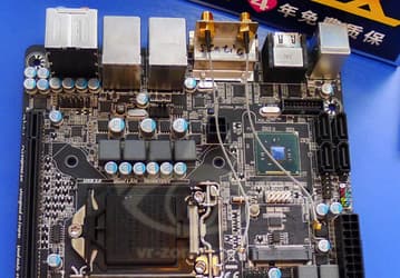 Системные платы Gigabyte Z87N-WIFI и Intel DZ87KL-75K: подробности