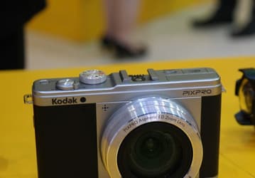 На выставке P&E 2013 замечена беззеркальная камера Kodak Pixpro