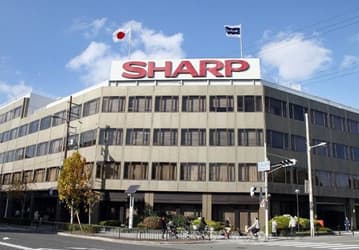 Sharp завершила квартал в минусе, но нарастила доход почти на треть