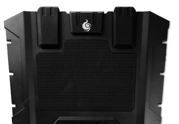 Охлаждающая подставка Cooler Master SF-15 располагает 160-миллиметровым вентилятором