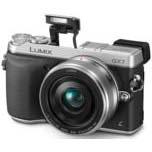 Беззеркальная камера Panasonic Lumix DMC-GX7 оснащена стабилизатором и поворотным электронным видоискателем