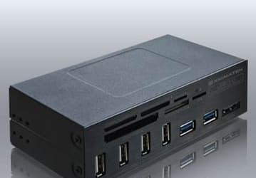 Картридер Xigmatek Accessor с поддержкой USB 3.0 рассчитан на установку в отсек типоразмера 5,25 дюйма