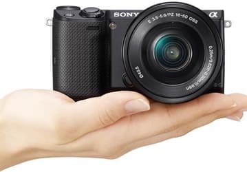 Представлена беззеркальная камера Sony α NEX-5T