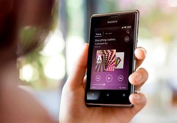 Смартфон Sony Xperia E2 способен набрать 18 000 баллов в тестовом пакете AnTuTu