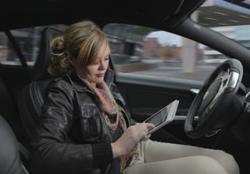 Volvo приступает к реализации проекта по использованию самоуправляемых автомобилей на дорогах общественного пользования