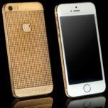Goldgenie щедро обсыпает позолоченный смартфон iPhone 5s кристаллами Сваровски