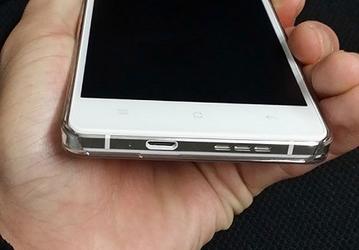 В Сети появились «живые» фото смартфона Oppo R1 (Oppo R829T)