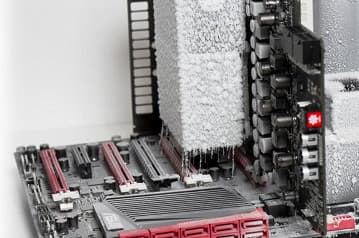 Испарительная камера EK-SF3D Critical Point LN2 предназначена для охлаждения видеокарт с помощью жидкого азота
