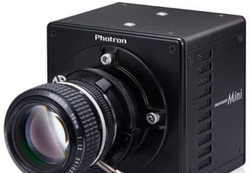 Камера Photron Fastcam Mini UX100 способна вести съемку со скоростью 800 000 кадров в секунду