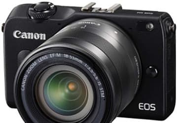 Камера Canon EOS M2 представлена в Японии 