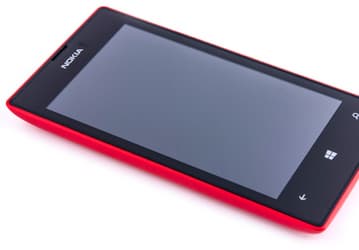 Смартфон Nokia RM-977 получит дисплей диагональю 4,5 дюйма и может стать преемником модели Lumia 520
