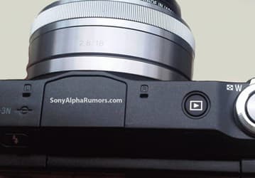 На первом снимке камеры Sony NEX-3N, просочившемся в Сеть, виден орган электронного управления трансфокатором