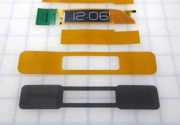В сверхтонких наручных часах CST-01 используется дисплей E Ink