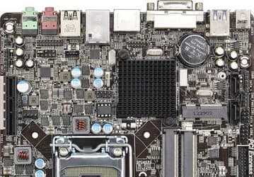 Системные платы ASRock H61TM-ITX и B75TM-ITX характеризуются одинаковым типоразмером и компоновкой