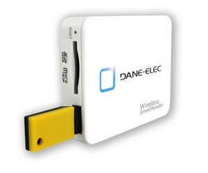 Dane-Elec включает в серию Mobile Junkie картовод, к которому можно подключить до пяти устройств по беспроводному интерфейсу