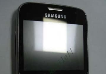 Фото дня: смартфон Samsung с клавиатурой QWERTY и ОС Android 4.0