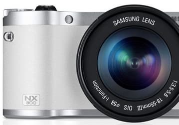 Samsung анонсировала беззеркальную фотокамеру NX300