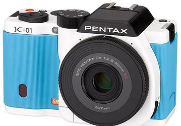 Камера Pentax K-01 «восстала из мертвых» в бело-синем оформлении
