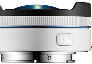 В системе Samsung NX появился самый тонкий и самый легкий сверхширокоугольный объектив 10mm F3.5 Fisheye