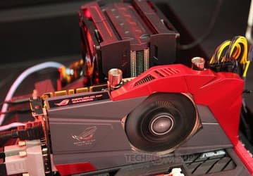 Asus показала 3D-карту GeForce GTX 770 Poseidon с гибридной системой охлаждения